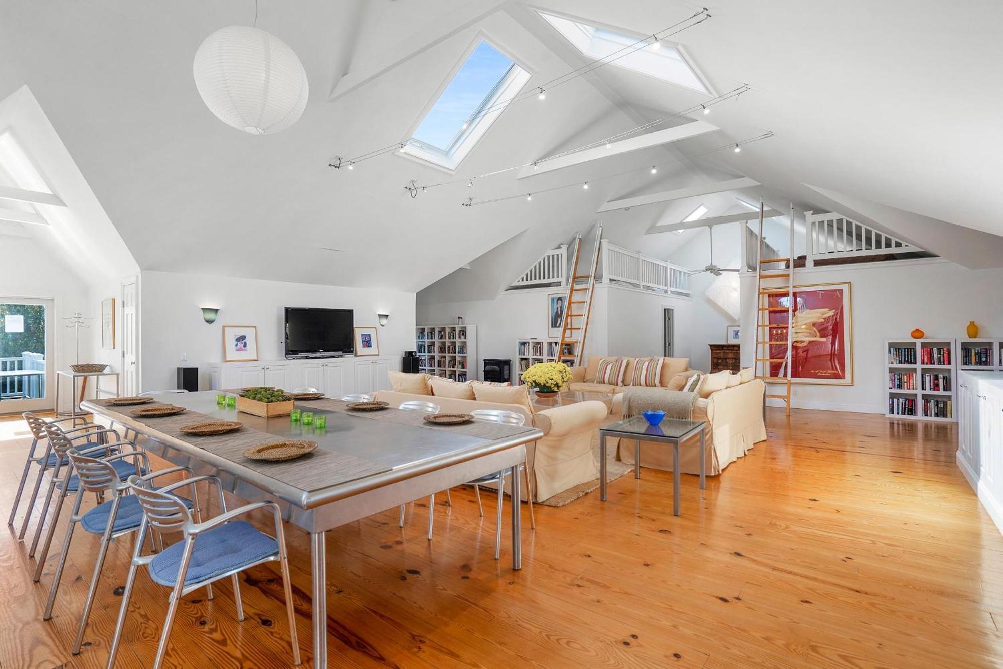 Large Modern North Fork Barn:Vineyards In Backyard, Harbes Farms Villa Mattituck Exteriör bild